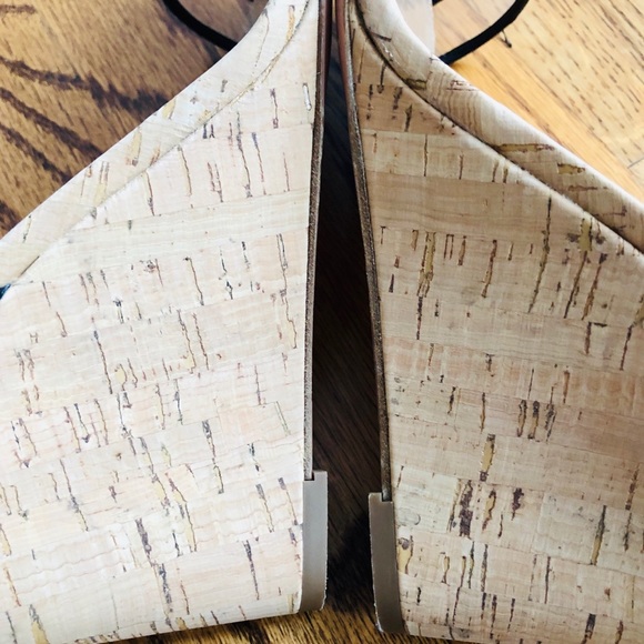 ⭐️⭐️SOLD ⭐️⭐️ LIKE NEW Aquazurra Minimalist Wedges - Picture 8 of 11